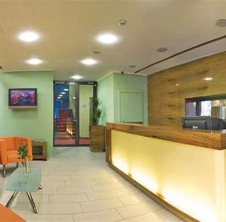 Ehrlich Otel