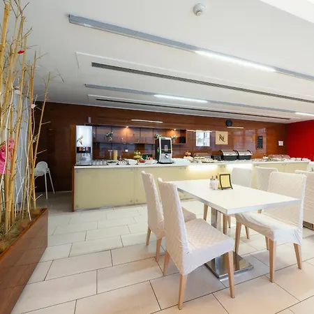 Ξενοδοχείο Ehrlich 4*