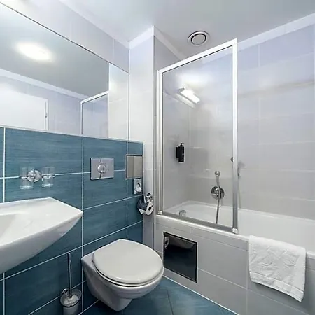 Hotell Ehrlich 4*